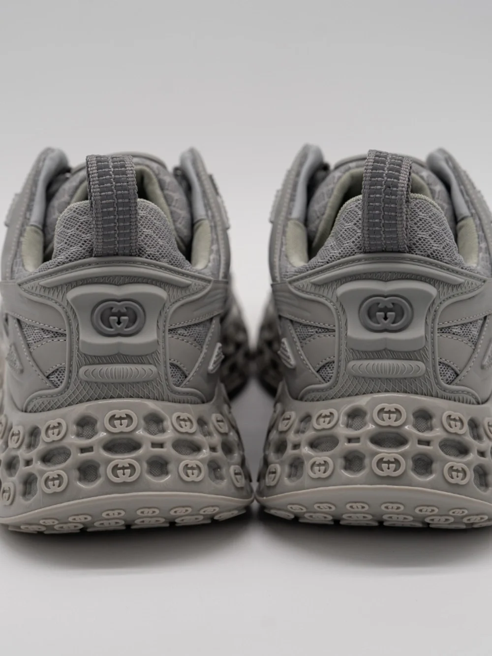 Gucci Men's Sneakers Grey Cub3d Leather GG Mesh Reflective size 8G 8.5 US